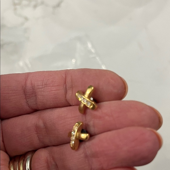 Elegant Gold and diamond Women's Earrings - Picture 3 of 4